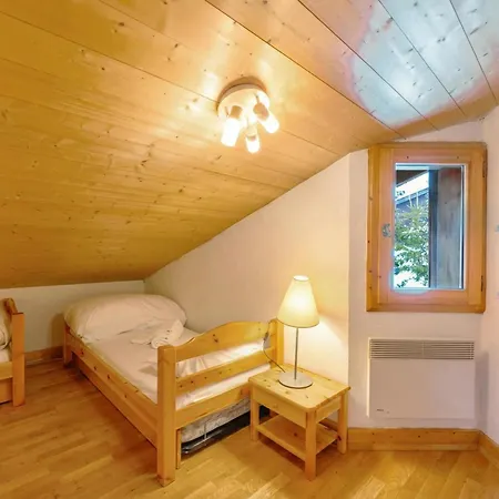 Alpine Duplex W/ Balcony & Fireplace - Happy